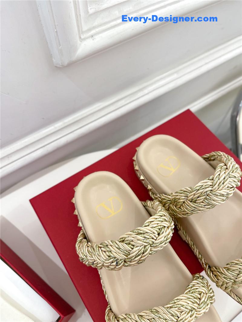 Va1e*ntin0 hand woven slippers