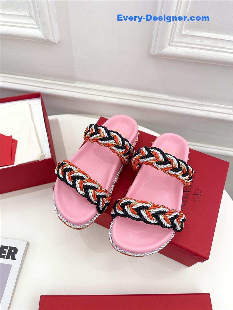 Va1e*ntin0 hand woven slippers