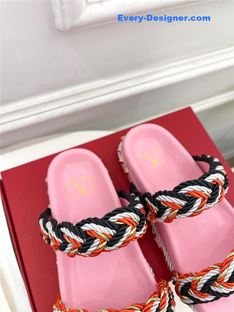 Va1e*ntin0 hand woven slippers