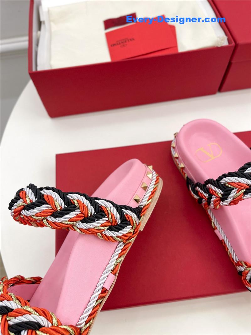 Va1e*ntin0 hand woven slippers