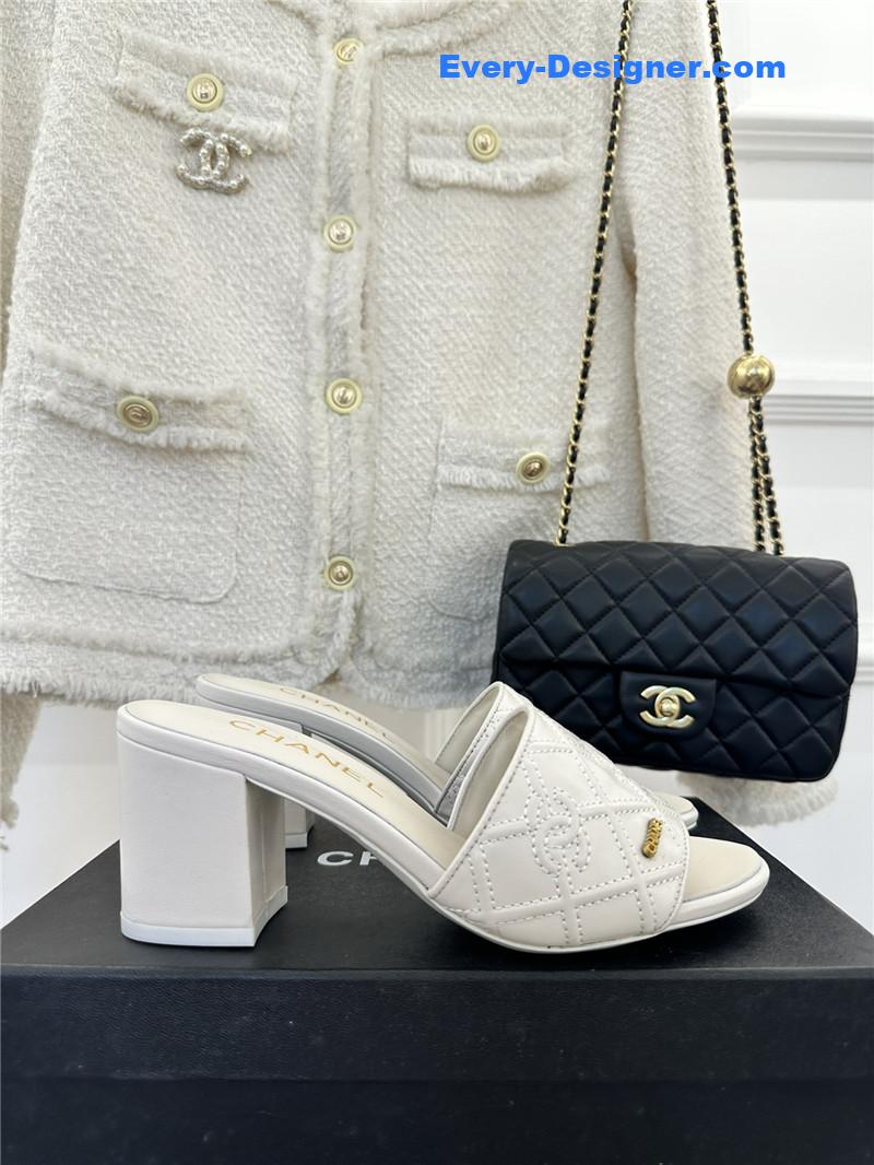 CC rhombus CC logo chunky heel slippers