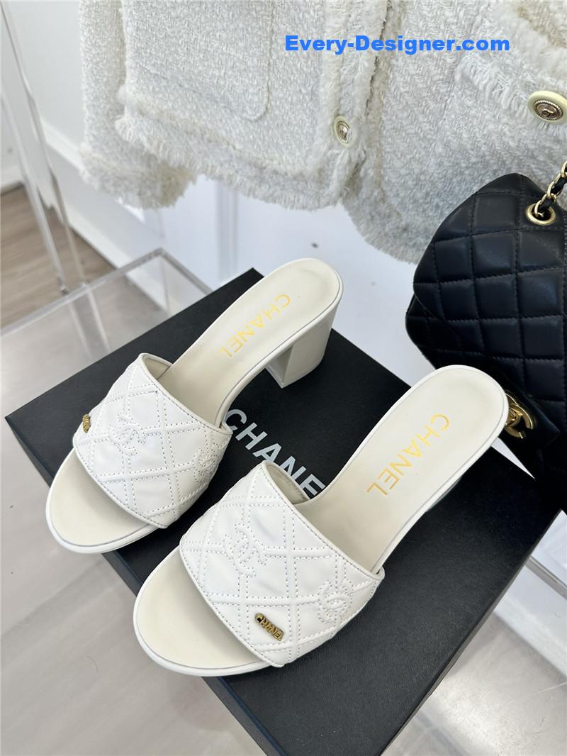 CC rhombus CC logo chunky heel slippers