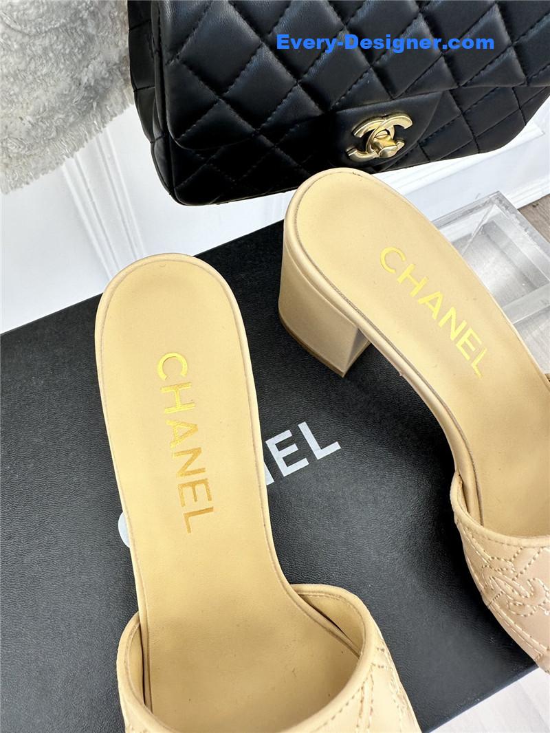 CC rhombus CC logo chunky heel slippers