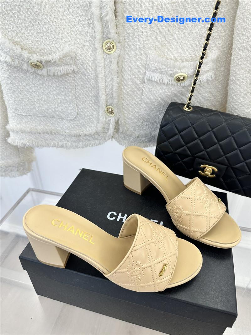 CC rhombus CC logo chunky heel slippers