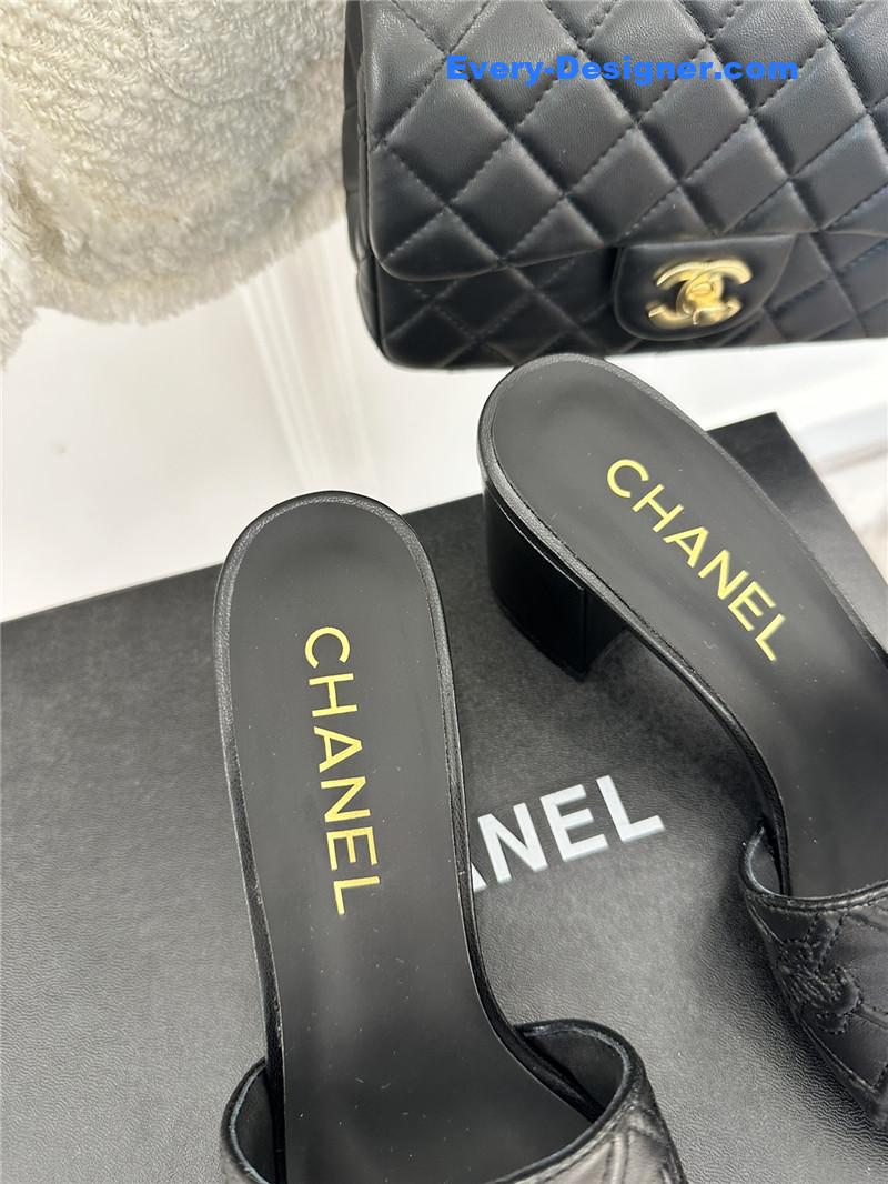 CC rhombus CC logo chunky heel slippers