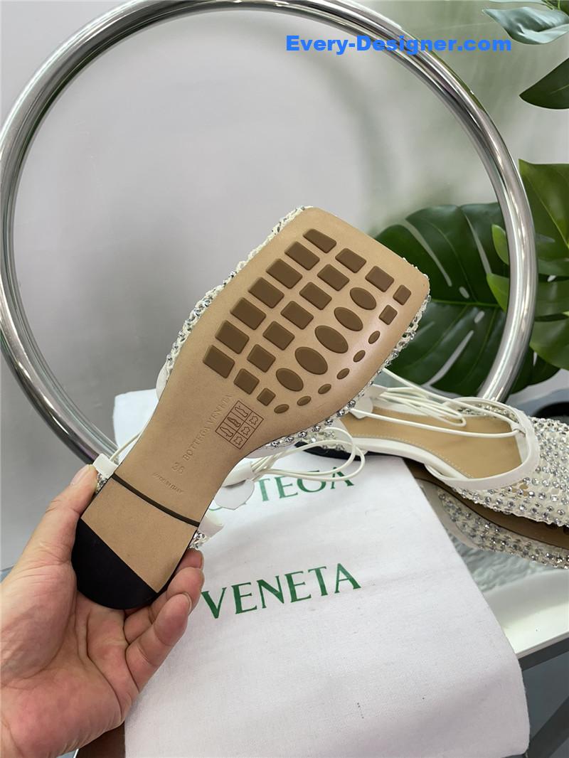b0tt*ga ven*ta new mesh D1am0nd roman series sandals