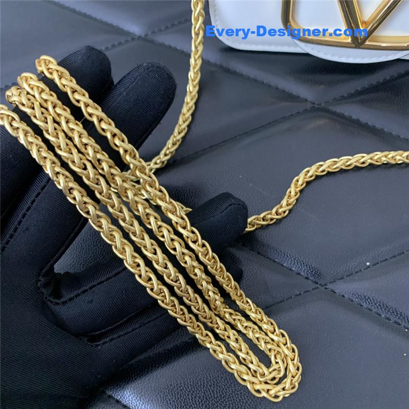 Va1e*ntin0 v logo leather bag