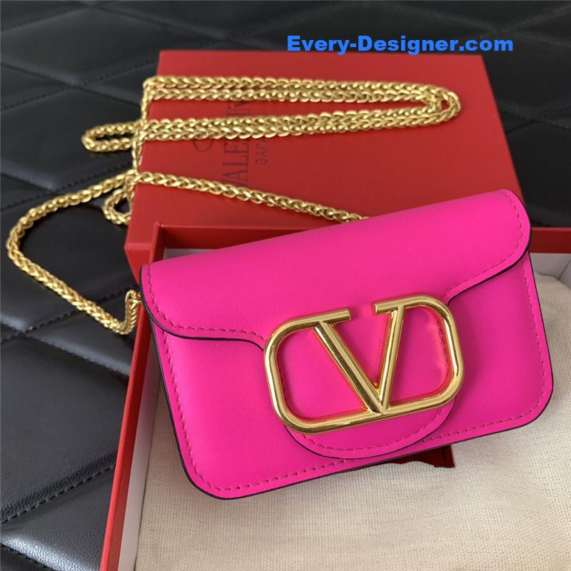 Va1e*ntin0 v logo leather bag