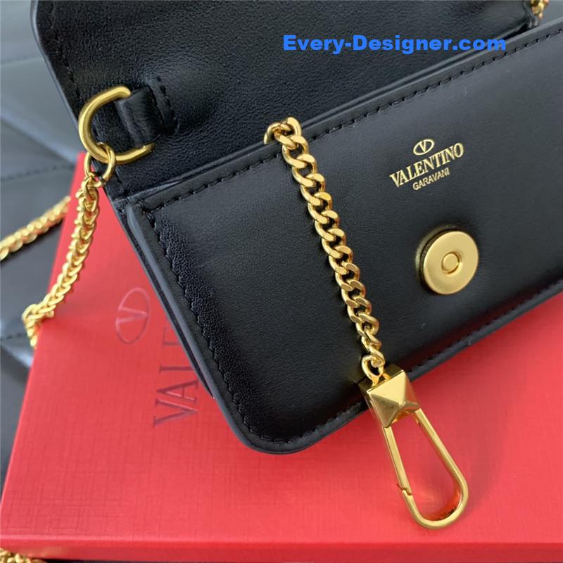 Va1e*ntin0 v logo leather bag