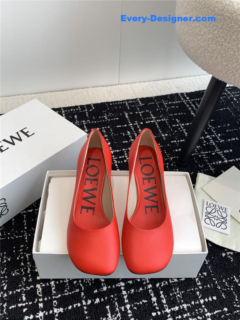 L0ew* round toe vase heel shoes