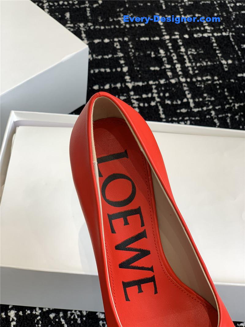 L0ew* round toe vase heel shoes
