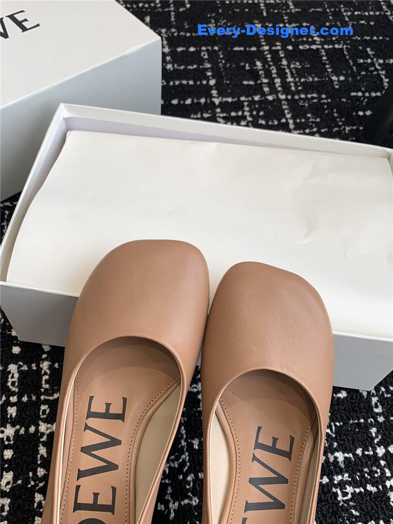 L0ew* round toe vase heel shoes