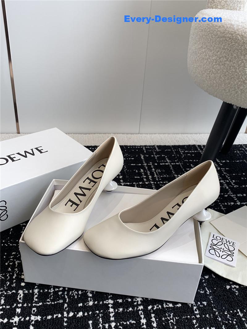 L0ew* round toe vase heel shoes