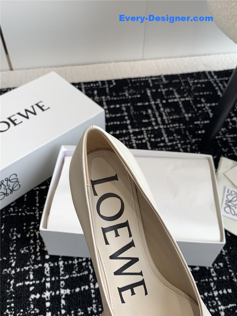 L0ew* round toe vase heel shoes