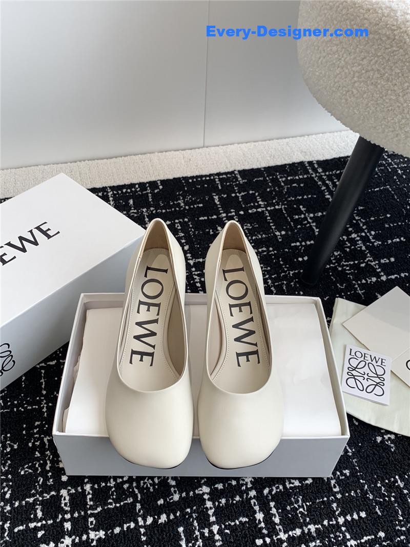 L0ew* round toe vase heel shoes