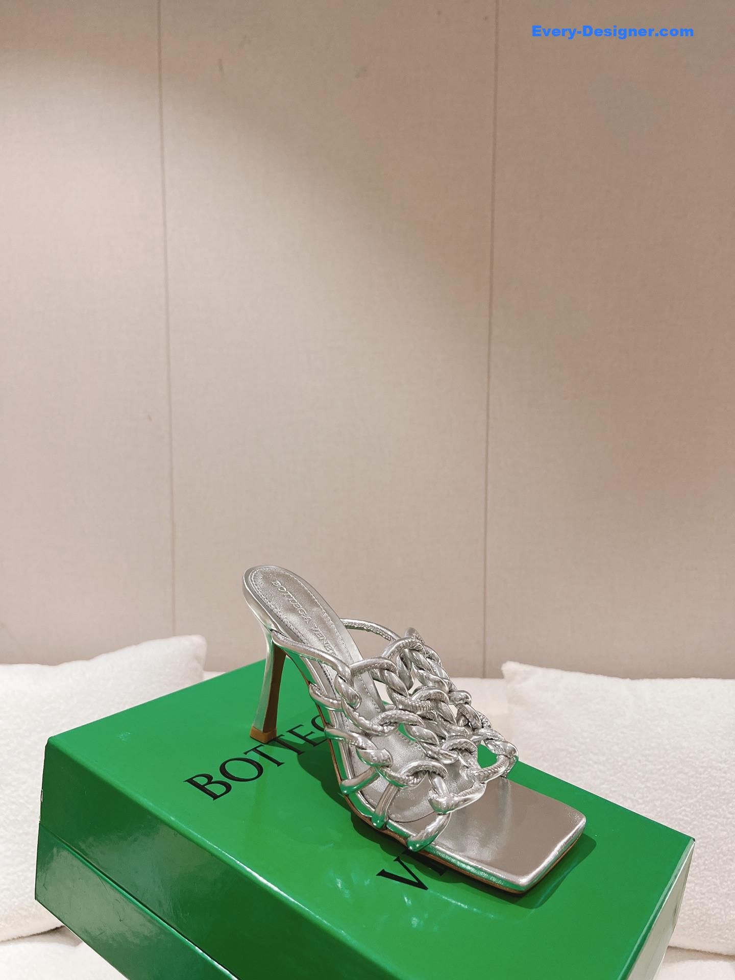 b0tt*ga Ven*ta handwoven sandals