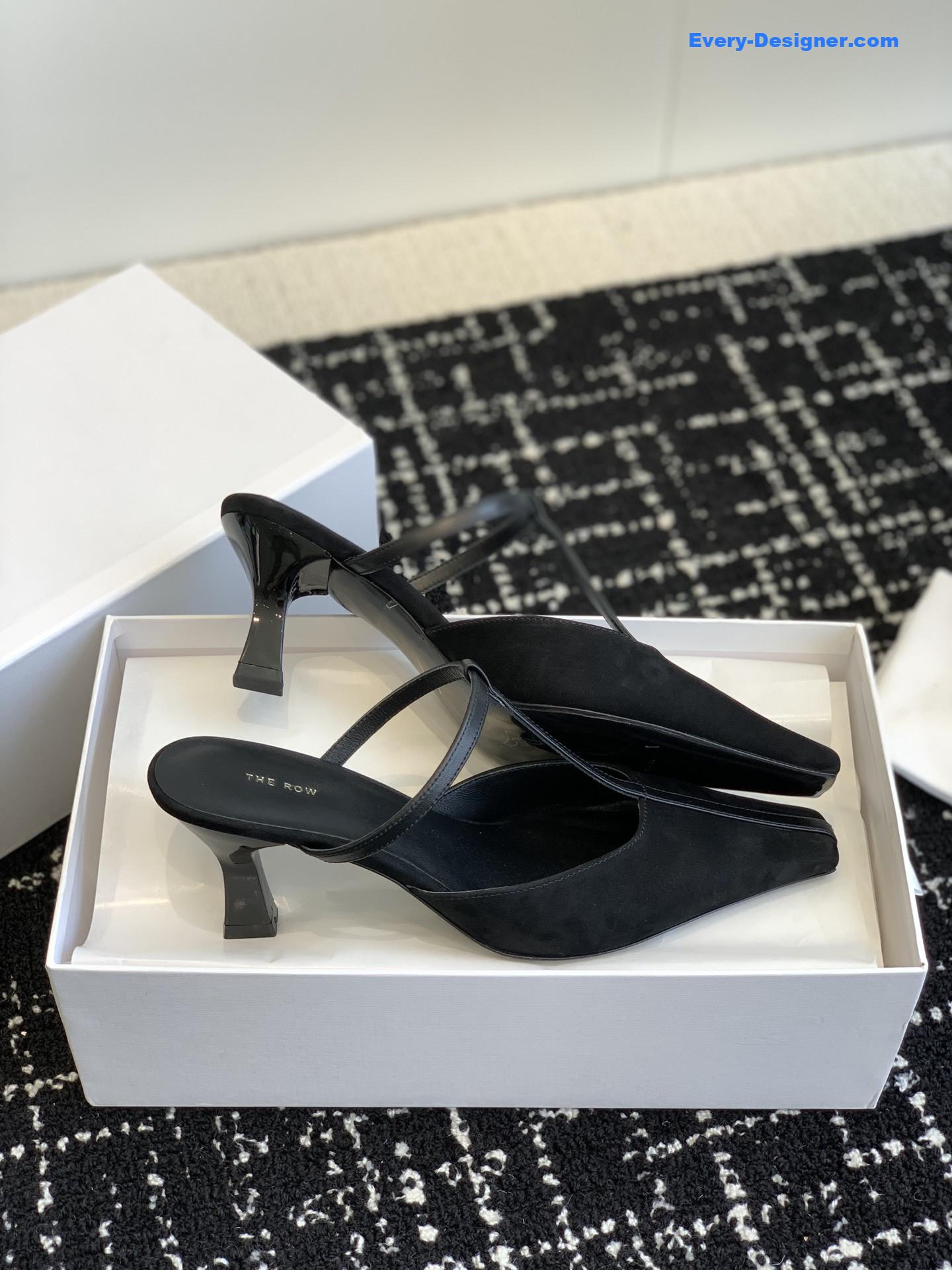 The R0w t belt cat and muller sandals