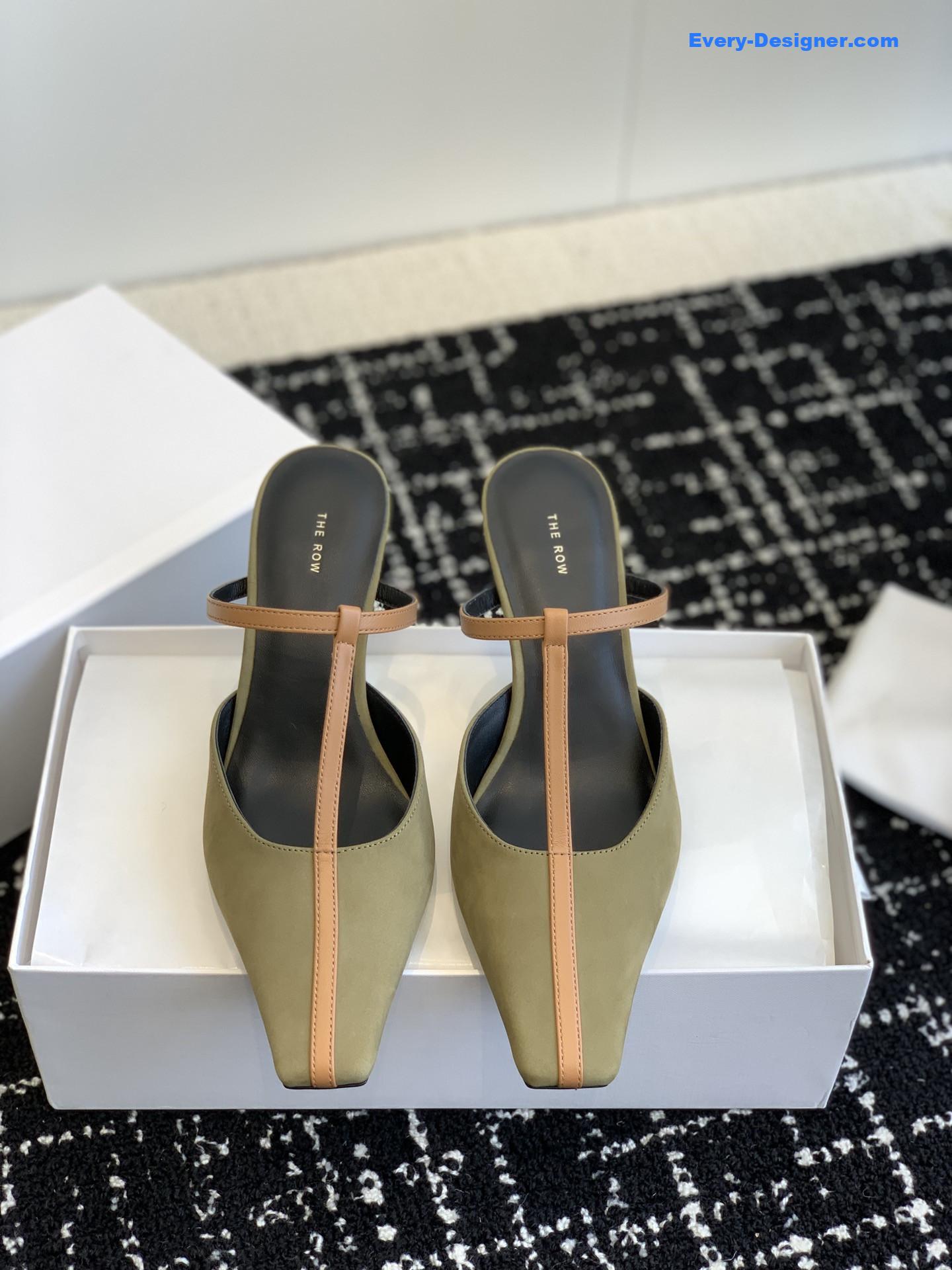 The R0w t belt cat and muller sandals