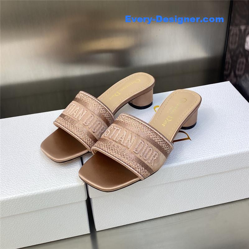 D10r new flip flops color matching women’s shoes