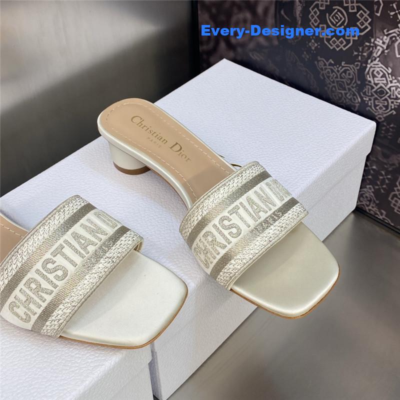 D10r new flip flops color matching women’s shoes