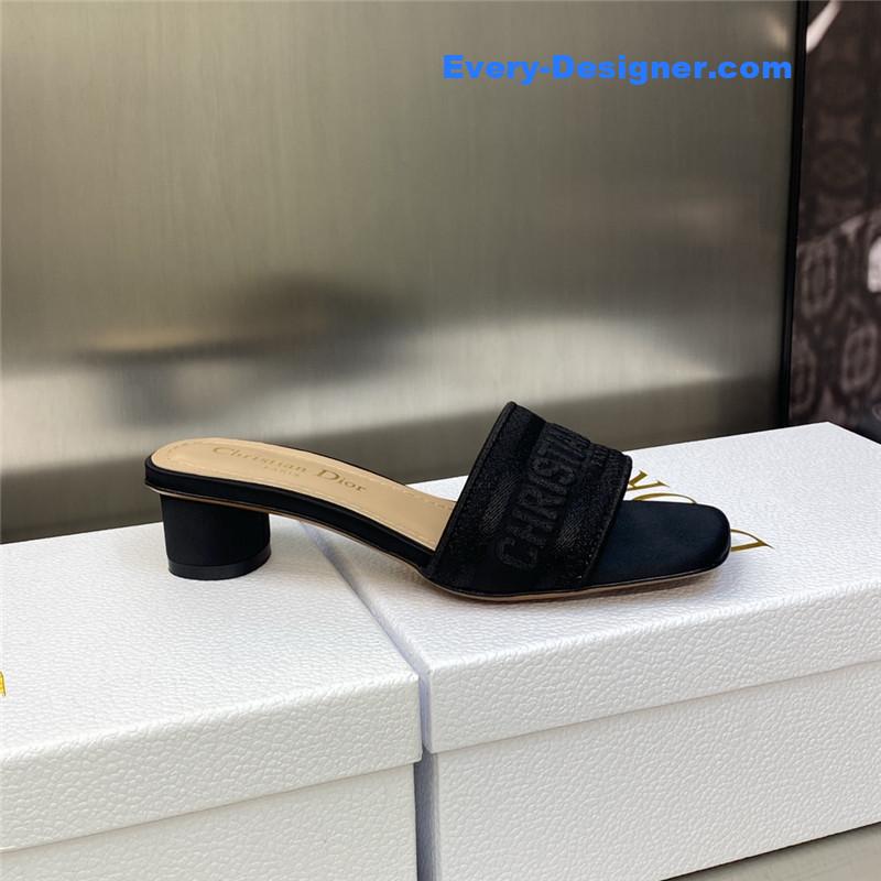 D10r new flip flops color matching women’s shoes