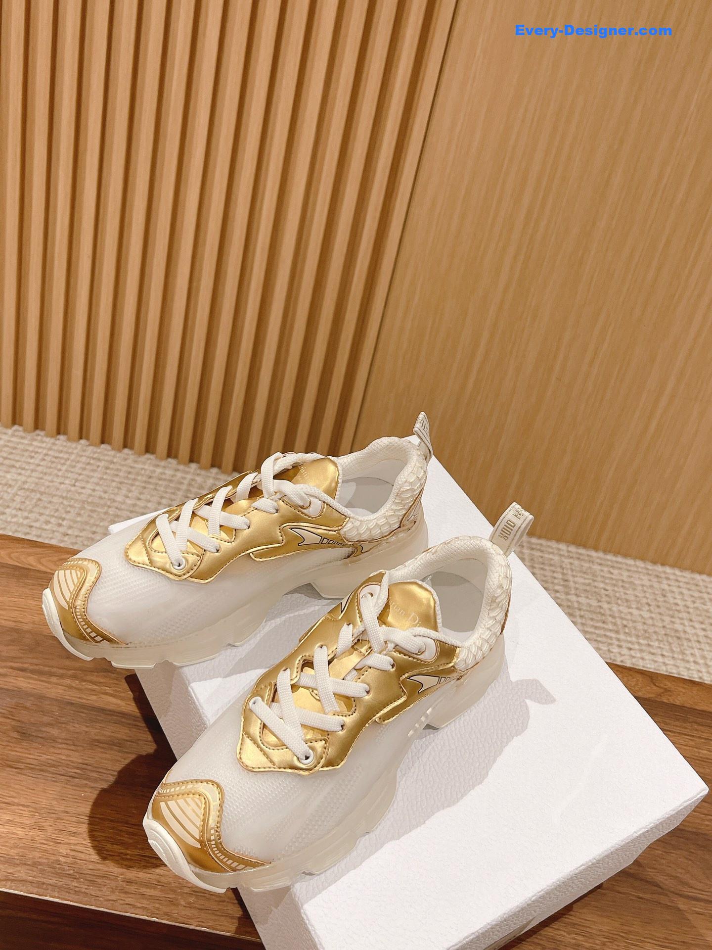 D10r classic running shoes