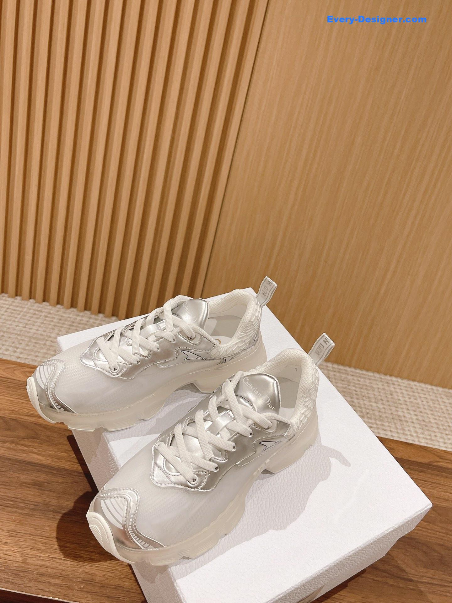 D10r silver vibe chunky sneakers