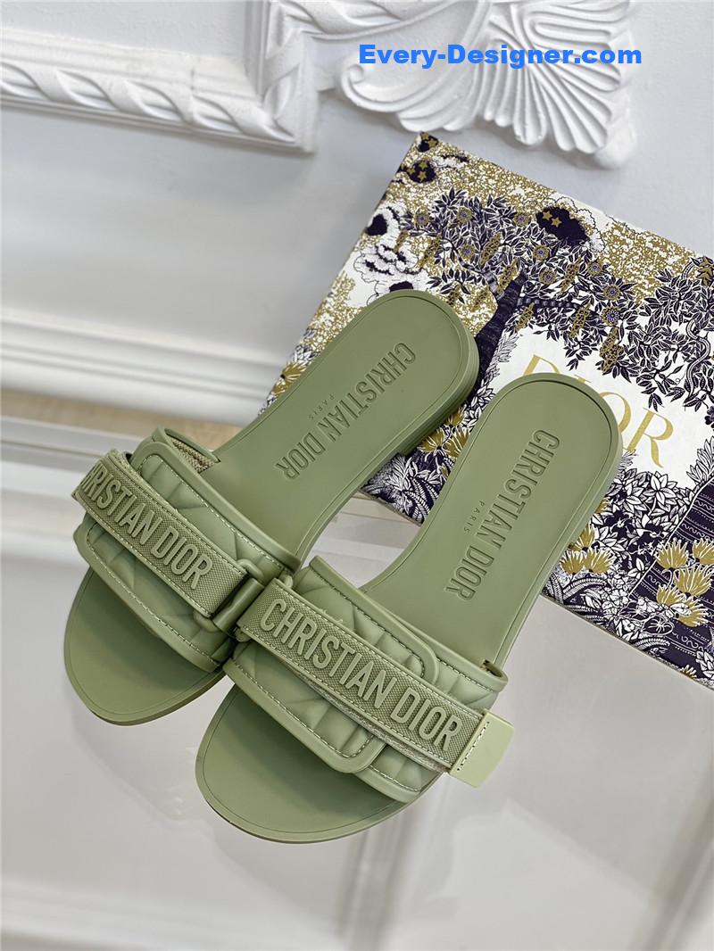 D10r new D10ract beach shoes