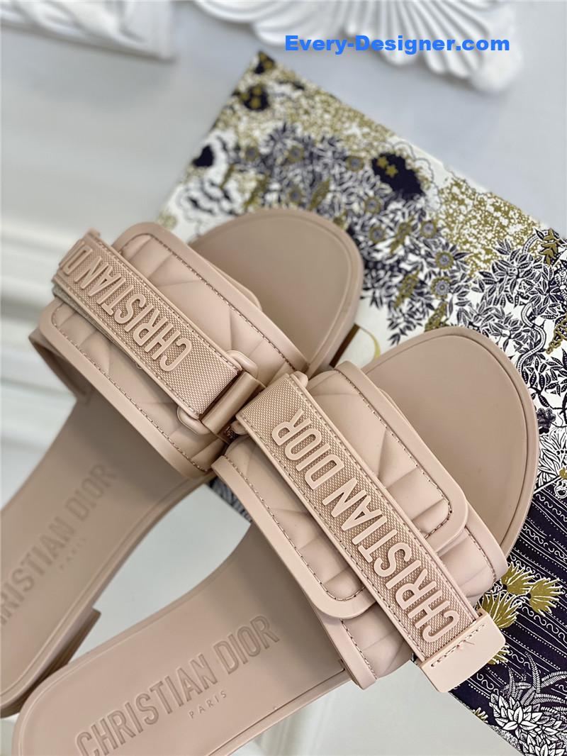 D10r new D10ract beach shoes