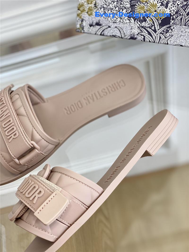 D10r new D10ract beach shoes