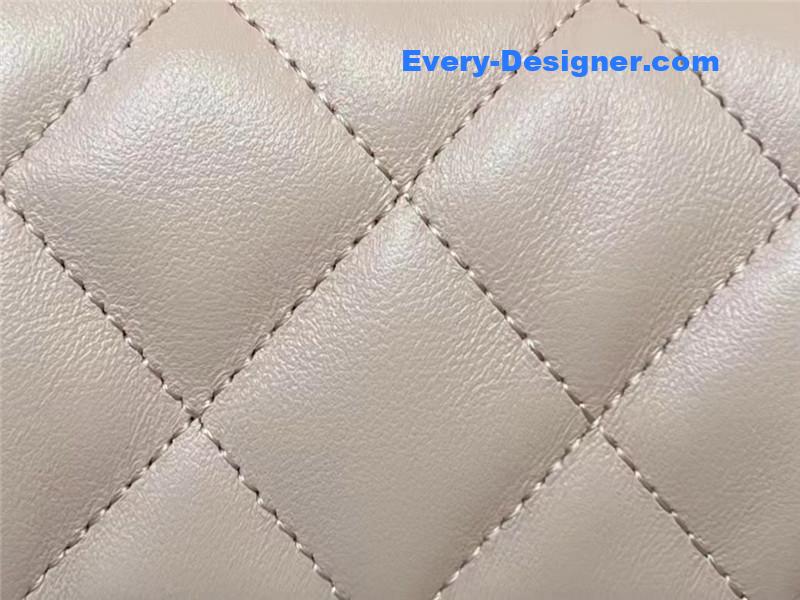 Ch**el cf handle mini bag