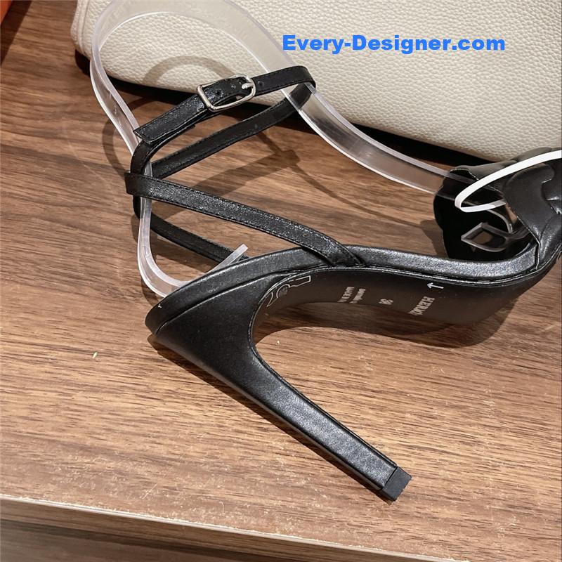 H**me5 high heel sandals