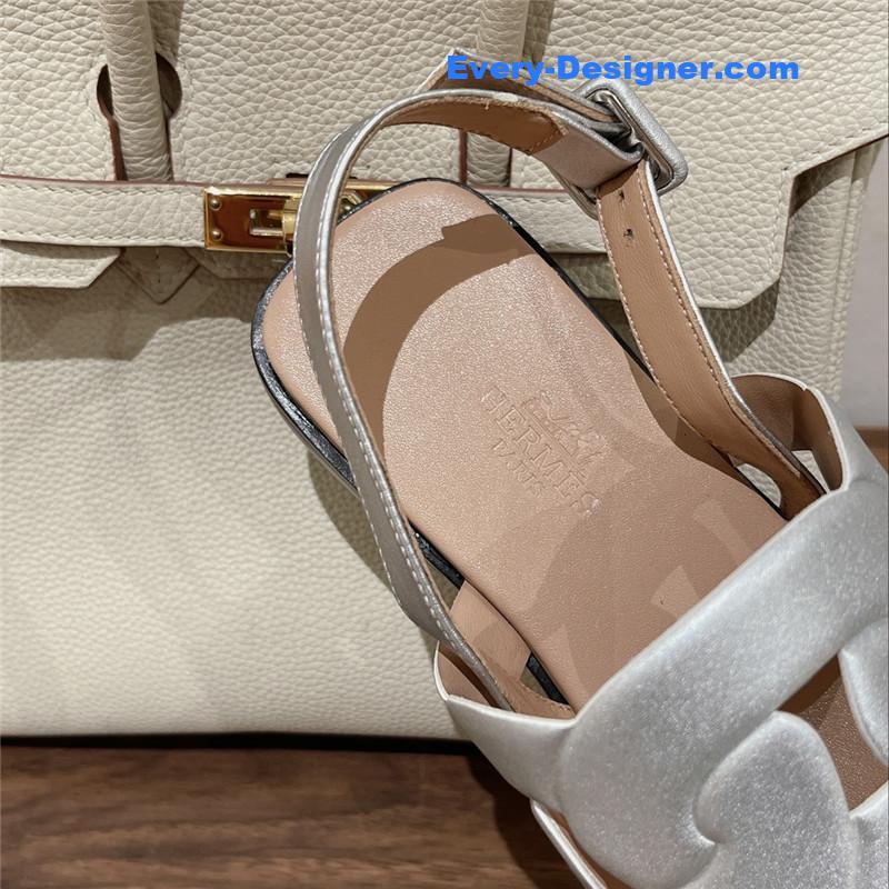 H**me5 pig nose sandals