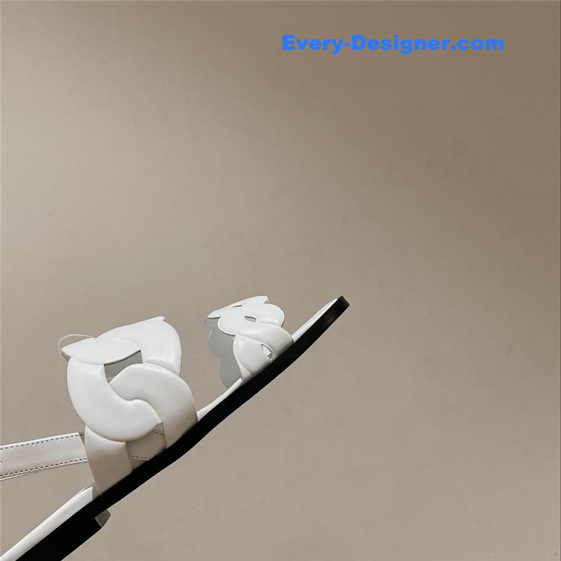 H**me5 pig nose sandals