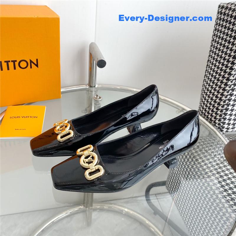 l0vis Vvtt0n lv chain kitten heel square toe shoes