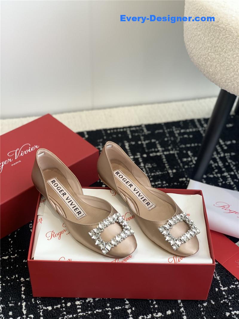 roger vivier hollow silk satin D1am0nd buckle flat shoes