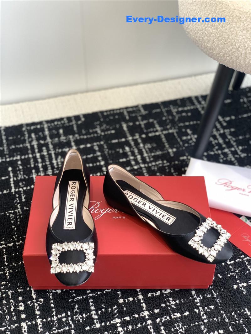 roger vivier hollow silk satin D1am0nd buckle flat shoes