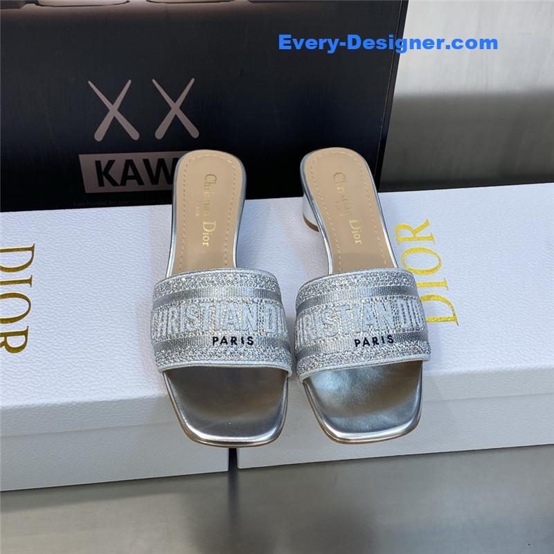 D10r new flip flops color matching women’s shoes