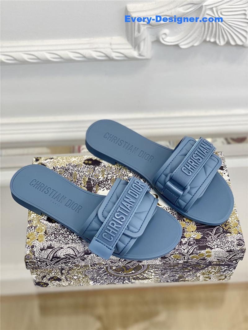 D10r new D10ract beach shoes