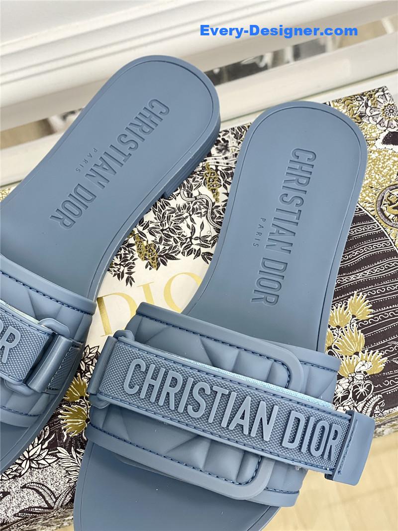 D10r new D10ract beach shoes