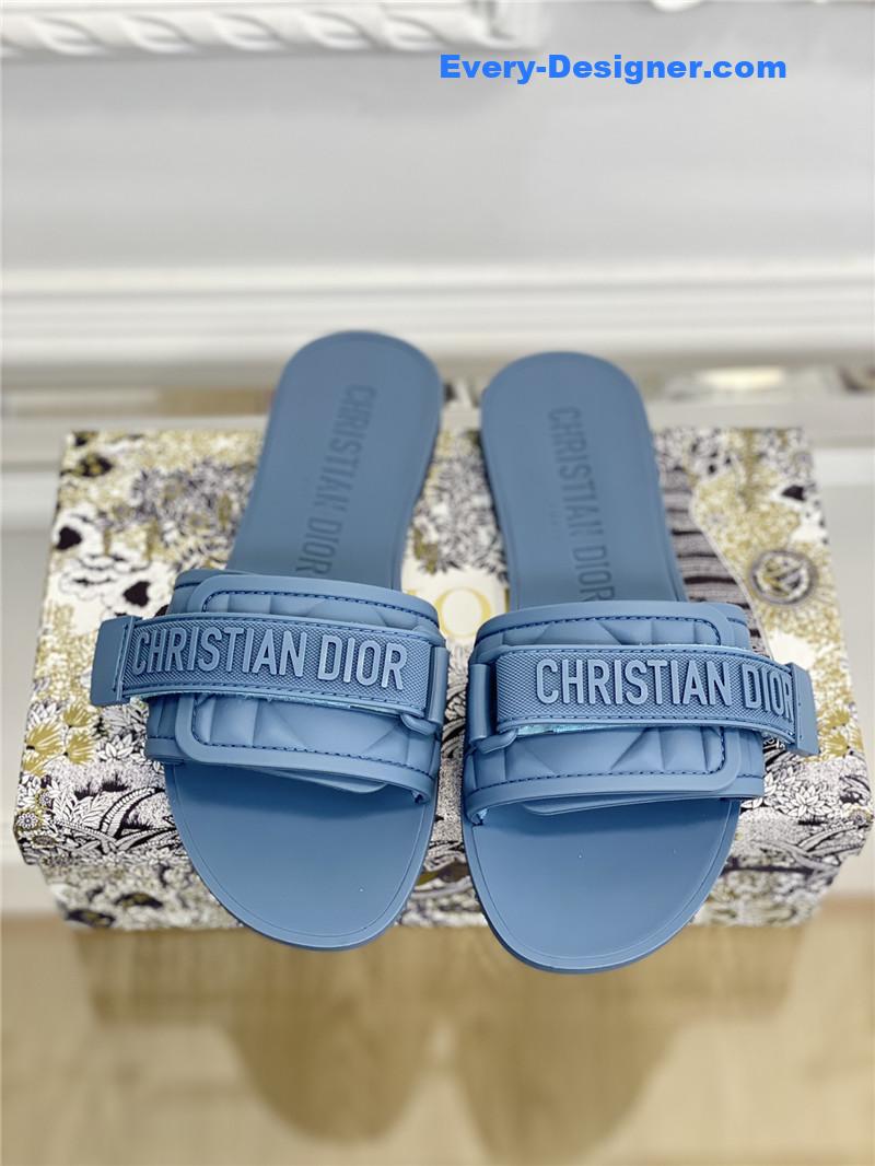 D10r new D10ract beach shoes