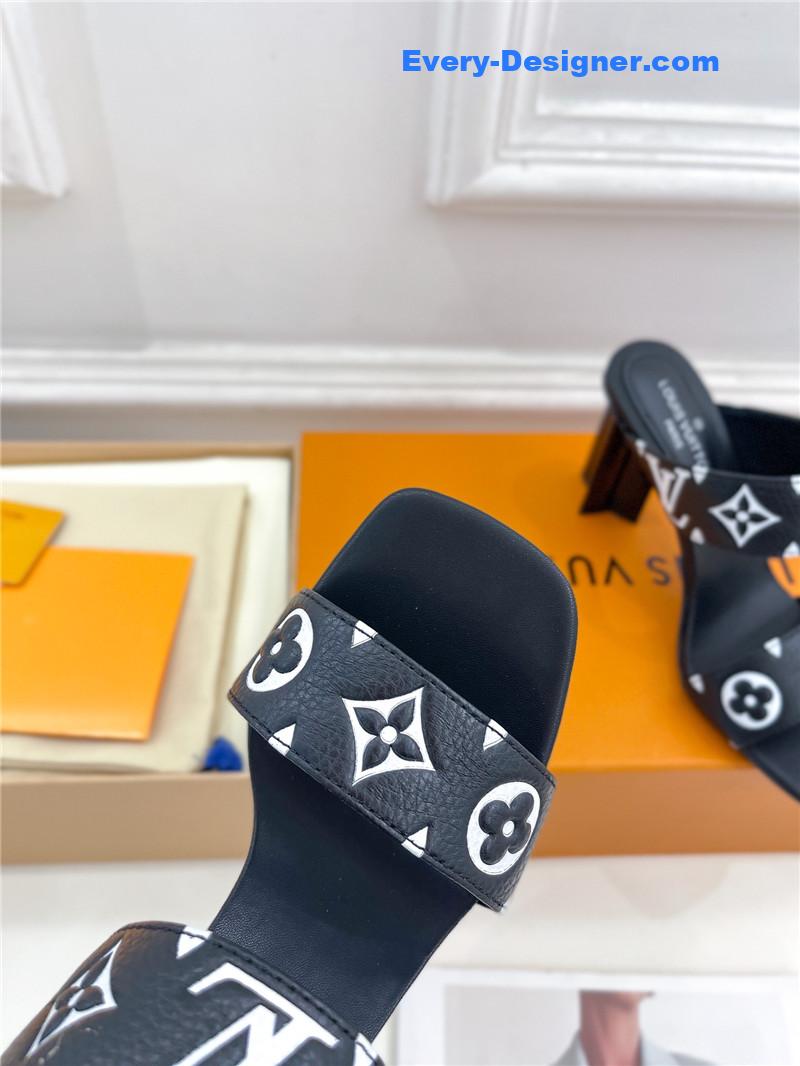 l0vis Vvtt0n lv plum blossom heel embossed sandals