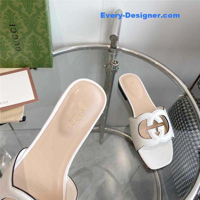 Gvc*1 interlocking gg cutout slides