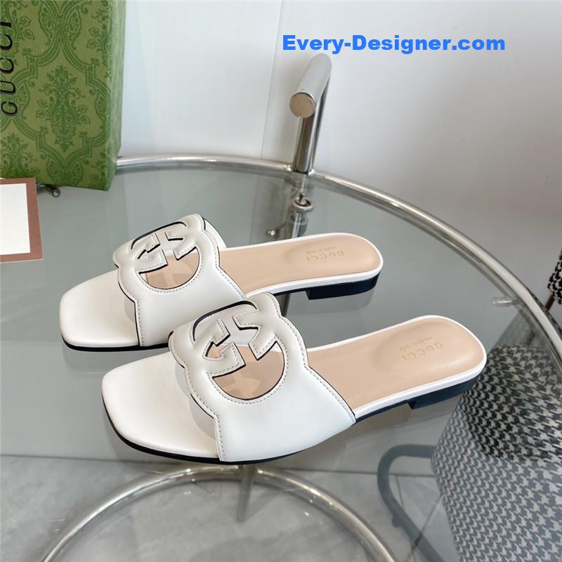 Gvc*1 interlocking gg cutout slides