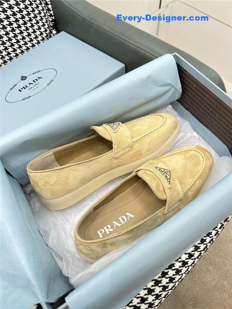 Pra*a new loafers