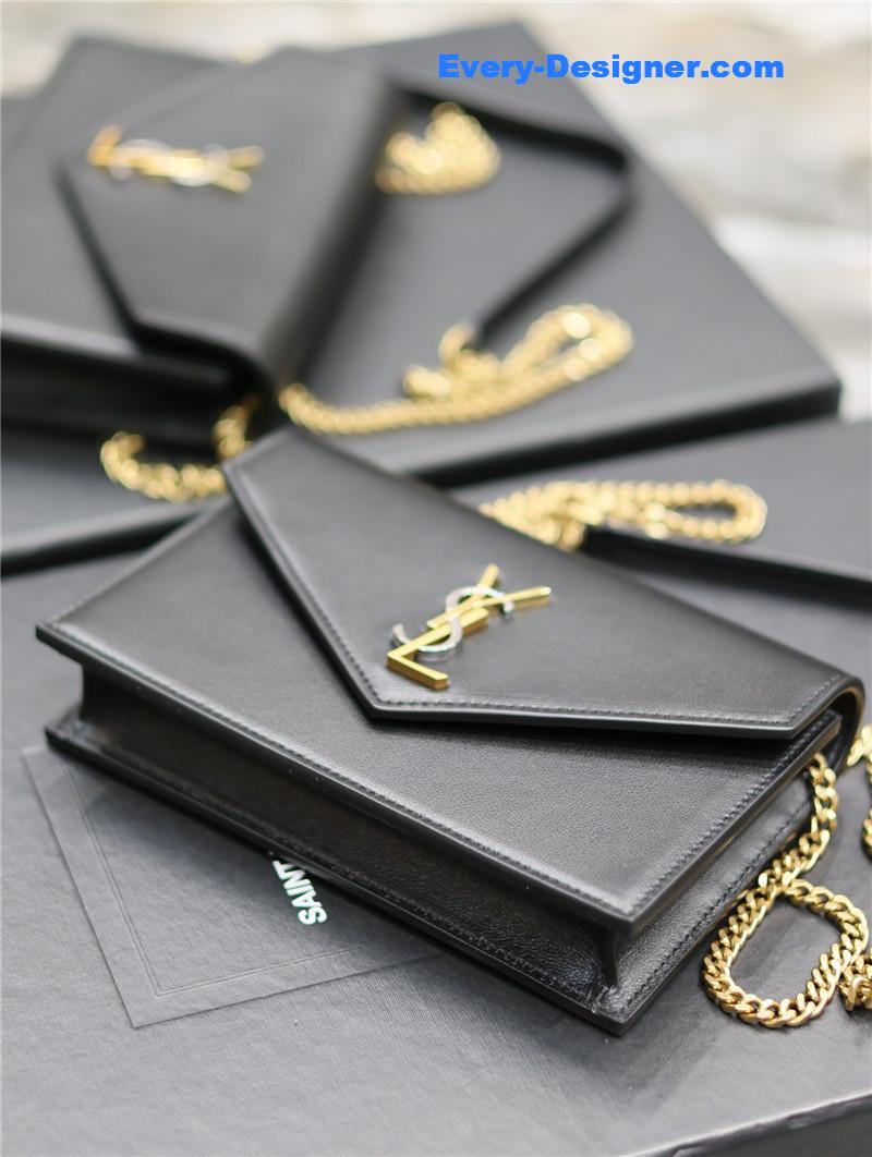 Y51 monogram woc envelope bag