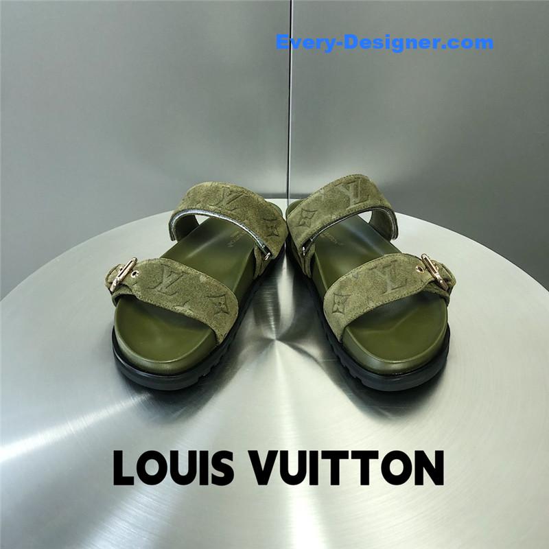 l0vis Vvtt0n lv metal buckle logo platform slippers