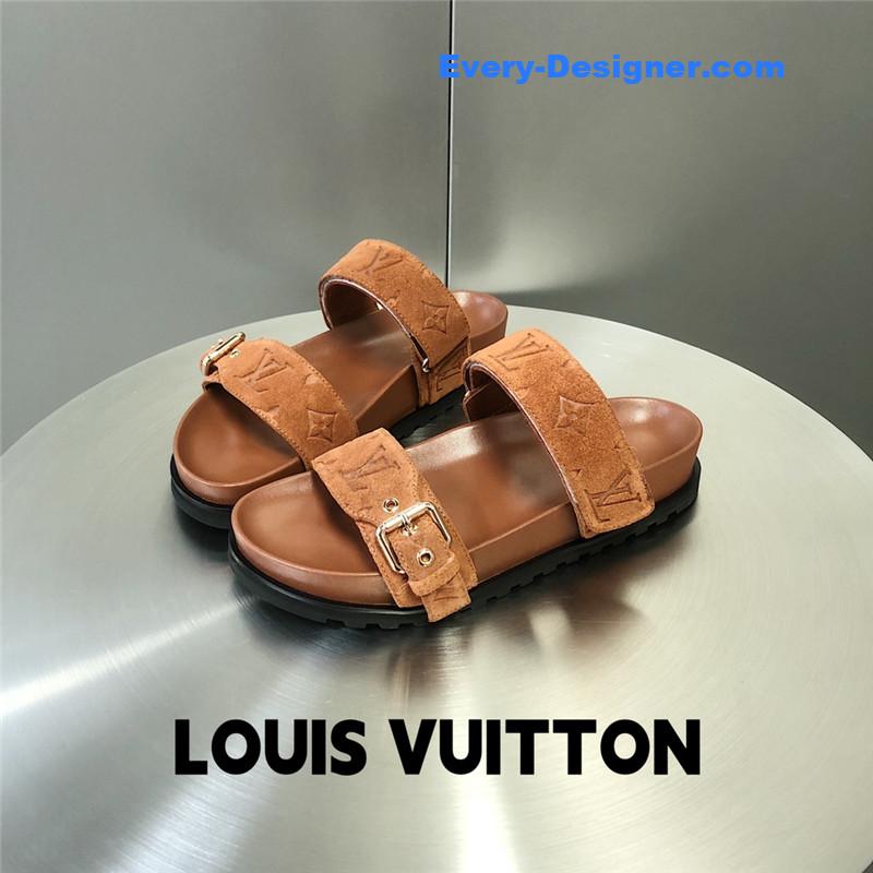 l0vis Vvtt0n lv metal buckle logo platform slippers