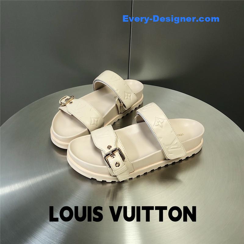 l0vis Vvtt0n lv metal buckle logo platform slippers