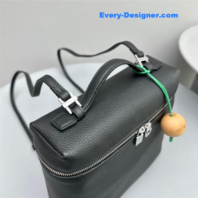 L0r0 P1ana extra pocket backpack